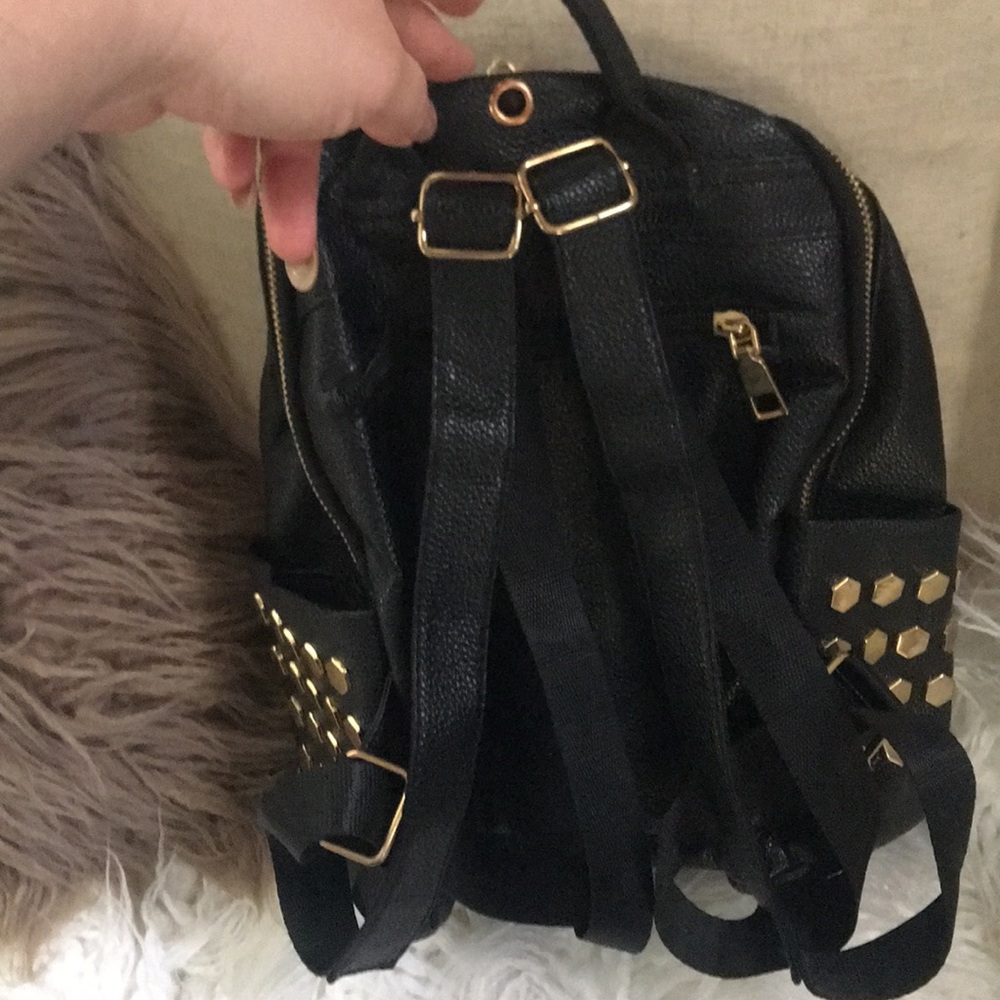 Backpack - Picture 3 of 3